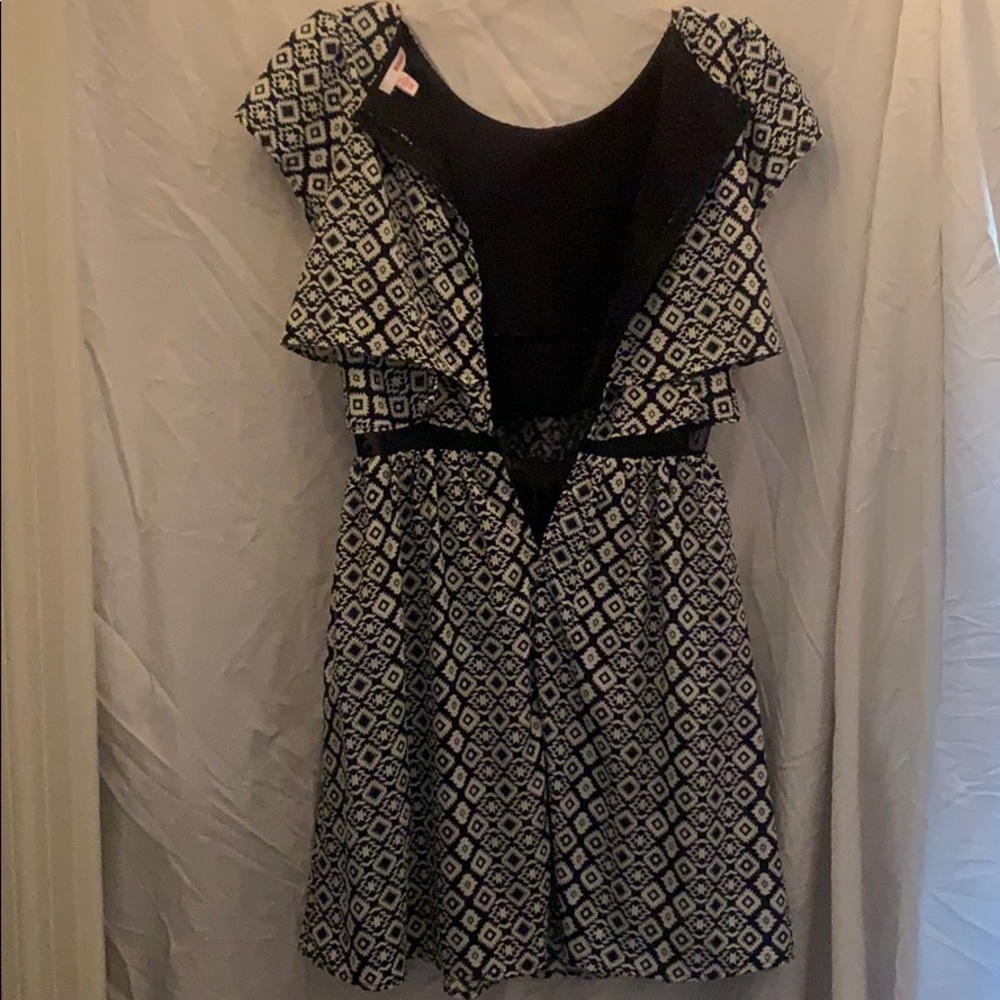 Aztec Pattern Bongo Dress - Picture 2 of 4